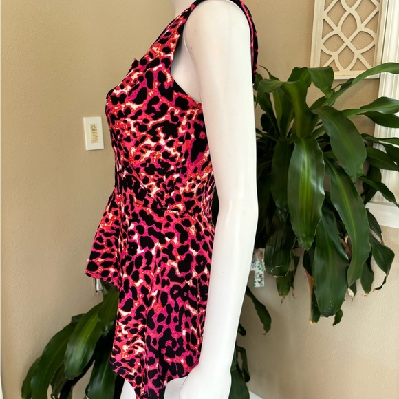 Pink Leopard Print Women's Top - Picture 3 of 8